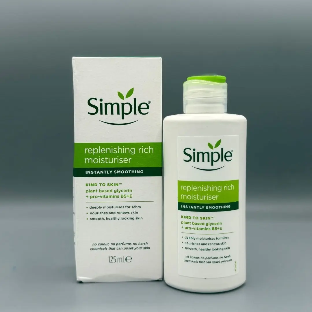 کرم آبرسان سیمپل مدل Replenishing Rich Moisturiser حجم ۱۲۵ میلی‌لیتر مناسب انواع پوست